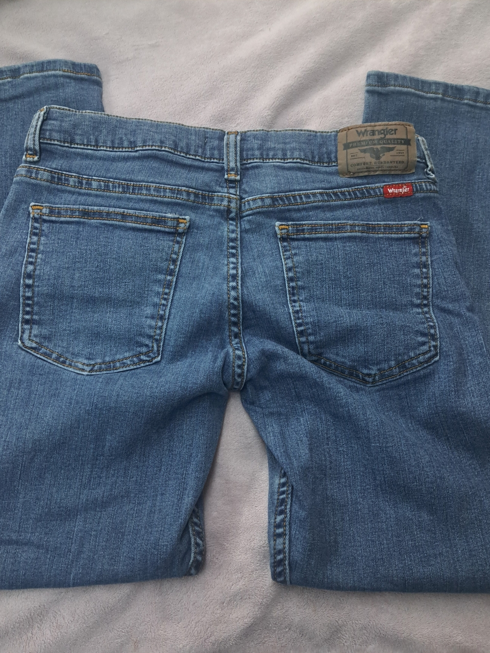 Wrangler Women's Blue Classic Straight Jeans